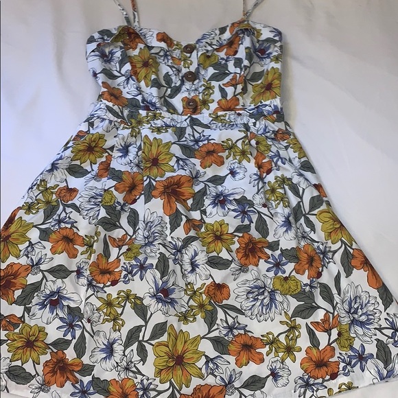Forever 21 floral dress - Picture 1 of 3
